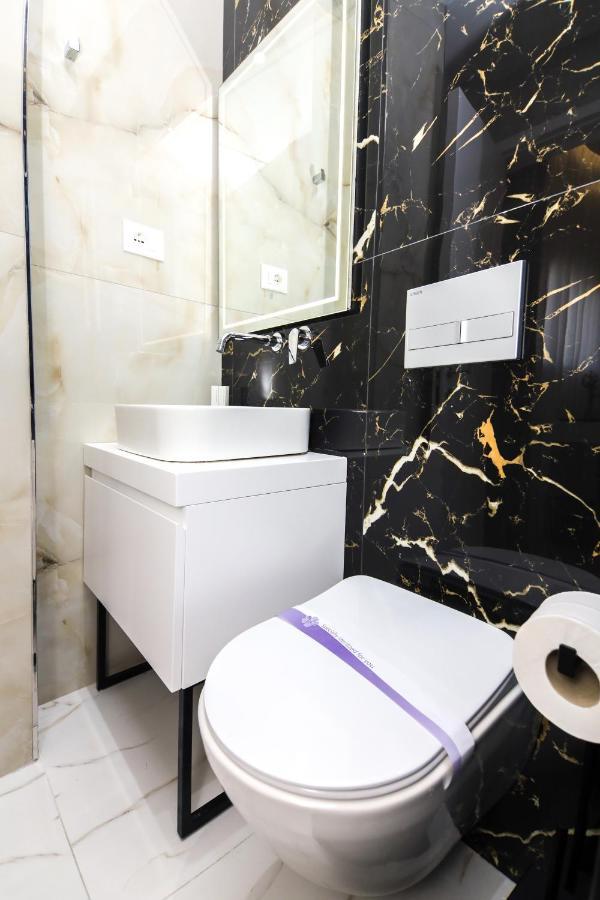 N Hotel City Center By Noshi Tirana Zewnętrze zdjęcie