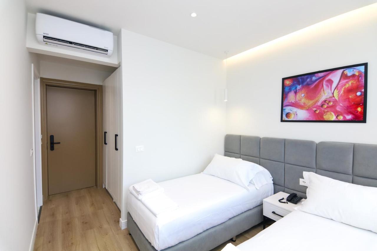 N Hotel City Center By Noshi Tirana Zewnętrze zdjęcie