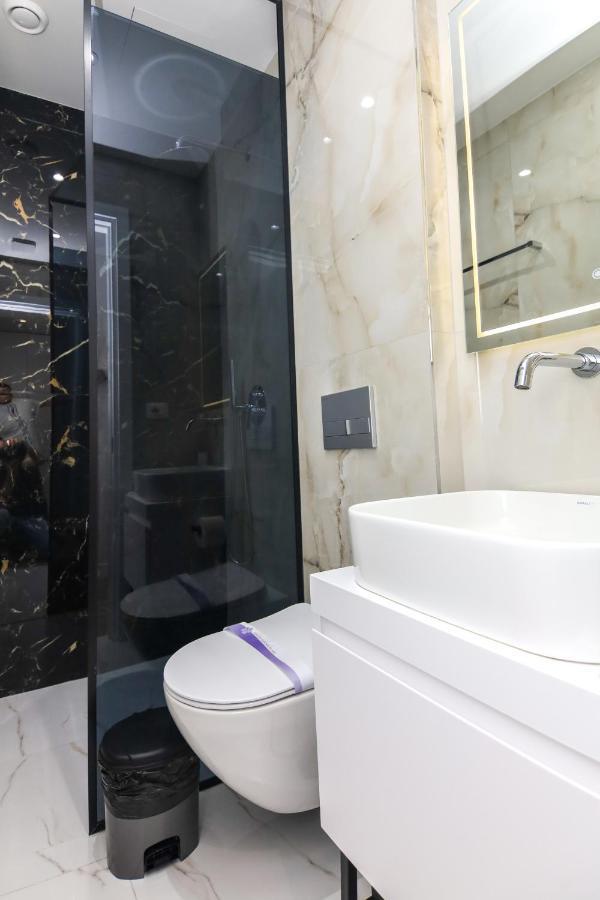 N Hotel City Center By Noshi Tirana Zewnętrze zdjęcie