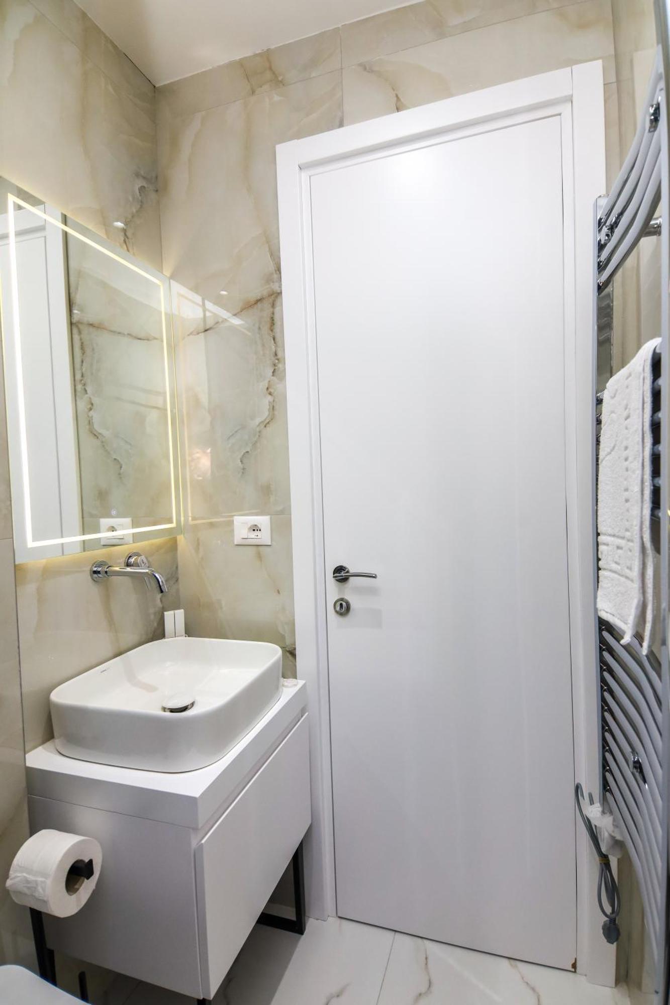 N Hotel City Center By Noshi Tirana Zewnętrze zdjęcie