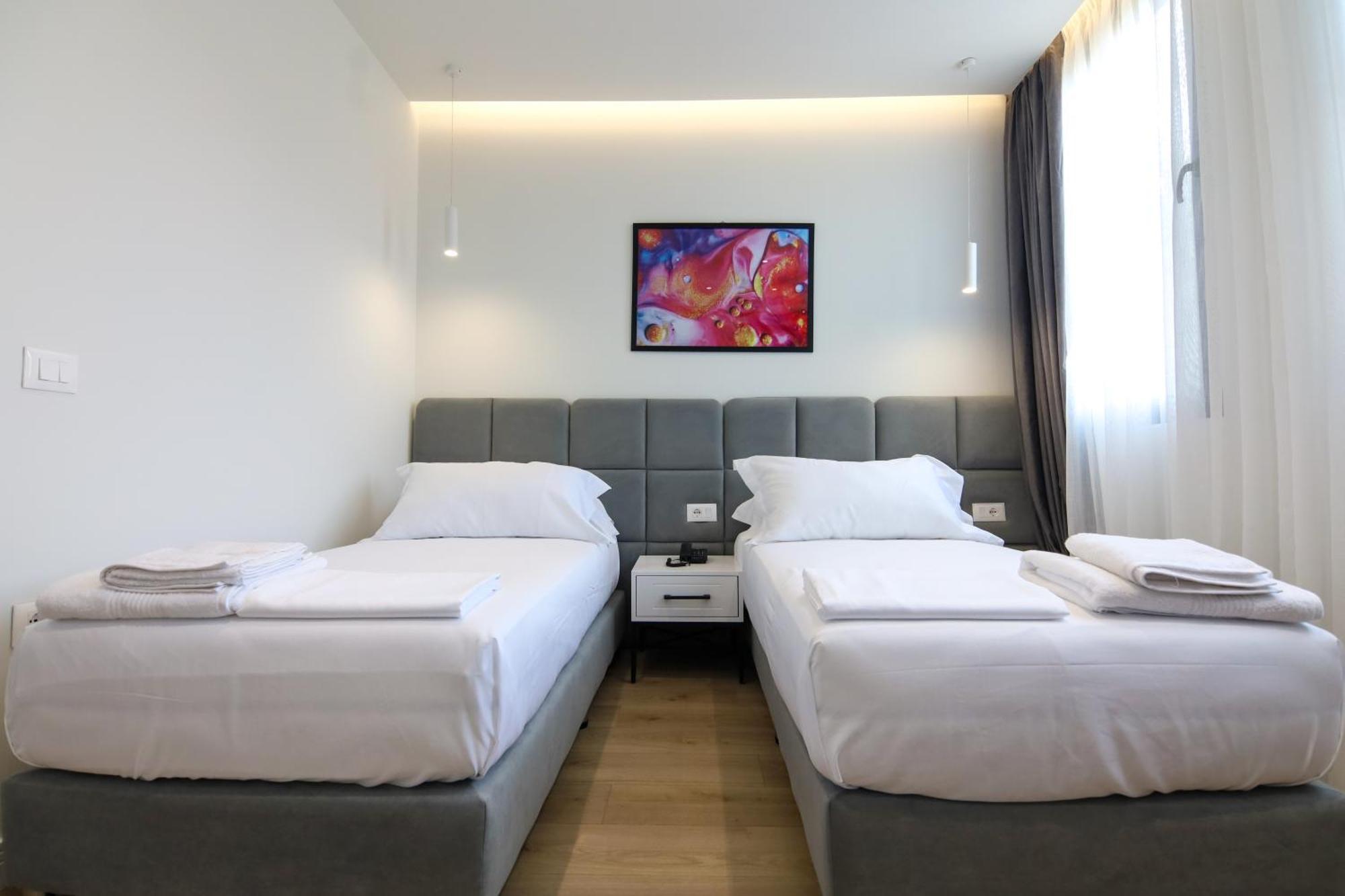 N Hotel City Center By Noshi Tirana Zewnętrze zdjęcie