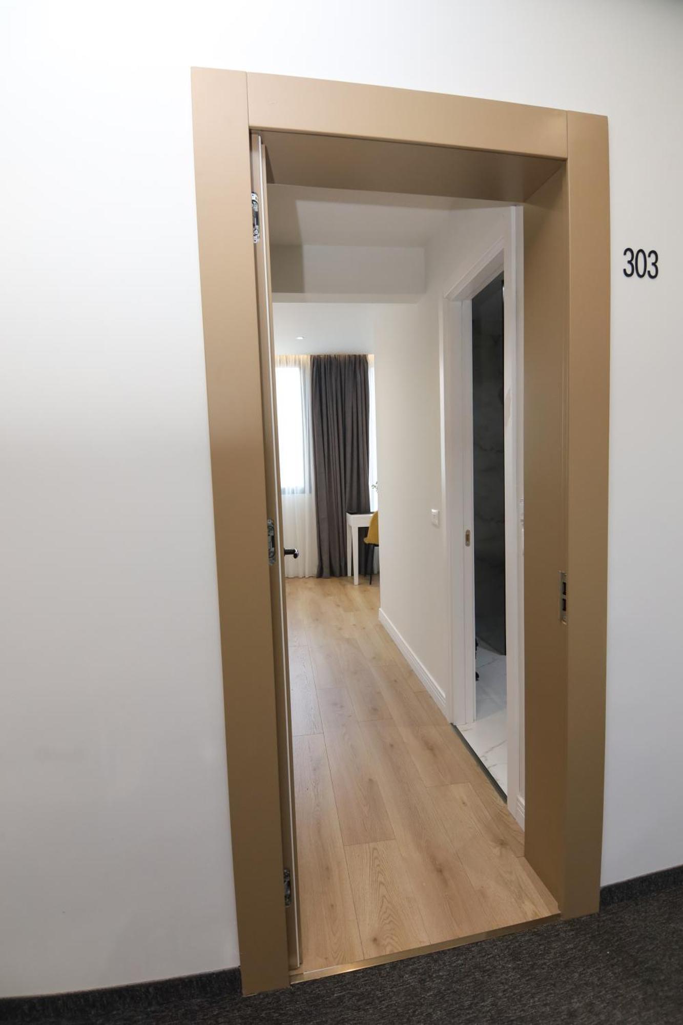 N Hotel City Center By Noshi Tirana Zewnętrze zdjęcie